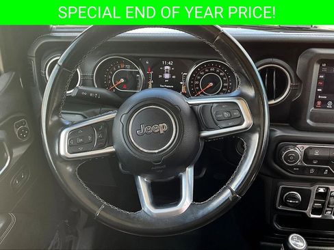 Used 2020 Jeep Gladiator Overland w/ LED Lighting Group image 8