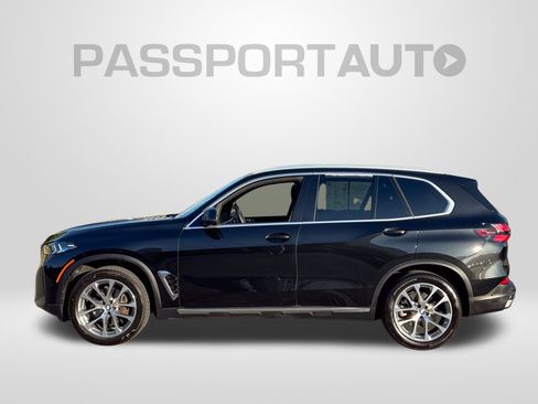 Certified 2024 BMW X5 xDrive40i w/ Premium Package AWD/4WD image 2