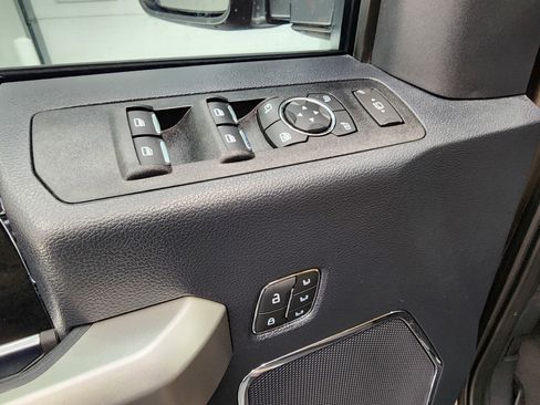 Used 2022 Ford F250 Lariat w/ Tremor Off-Road Package image 40