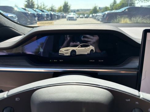 Used 2022 Tesla Model S AWD/4WD image 22