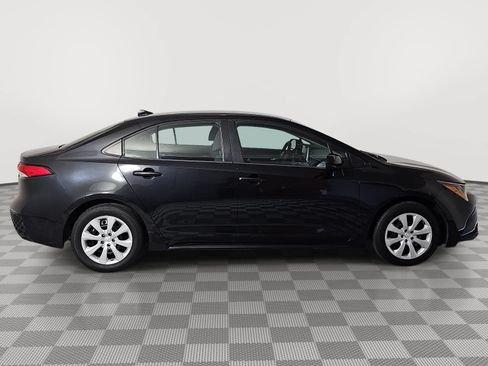 Used 2021 Toyota Corolla LE FWD image 9