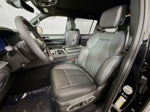 New 2026 Jeep Grand Wagoneer 4WD image 21