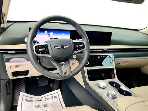 Used 2025 Genesis GV80 2.5T Advanced AWD/4WD image 13