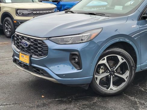 Certified 2024 Ford Escape ST-Line Elite w/ Premium Technology Package image 3