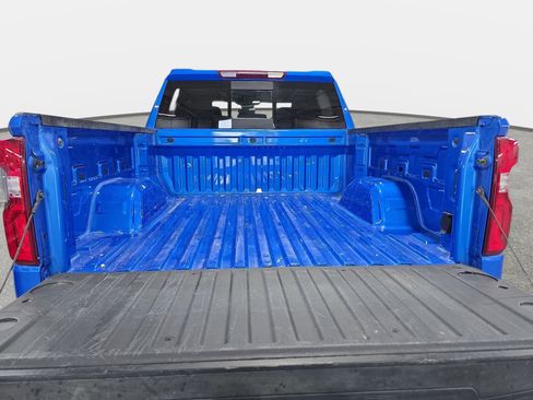 Used 2025 Chevrolet Silverado 1500 LT Trail Boss w/ Convenience Package II AWD/4WD image 12