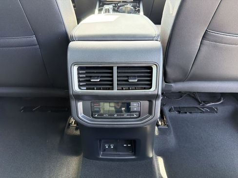 New 2026 Volkswagen Atlas SEL image 24