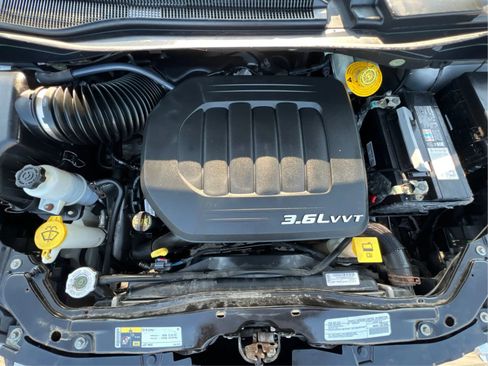 Used 2018 Dodge Grand Caravan SE w/ Power Convenience Group I FWD image 28