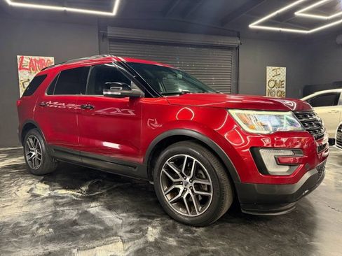 Used 2016 Ford Explorer Sport AWD/4WD image 3
