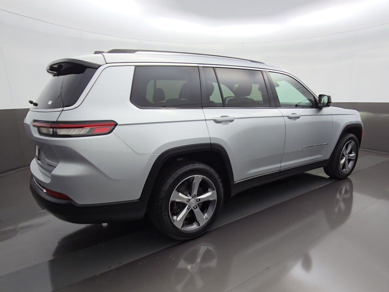 Used 2021 Jeep Grand Cherokee L Limited w/ Luxury Tech Group II AWD/4WD image 10