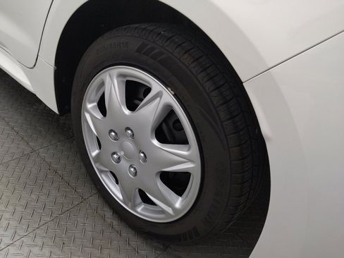 Used 2024 Toyota Corolla LE FWD image 31