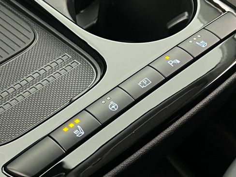 Used 2025 Hyundai Ioniq 5 SEL image 18