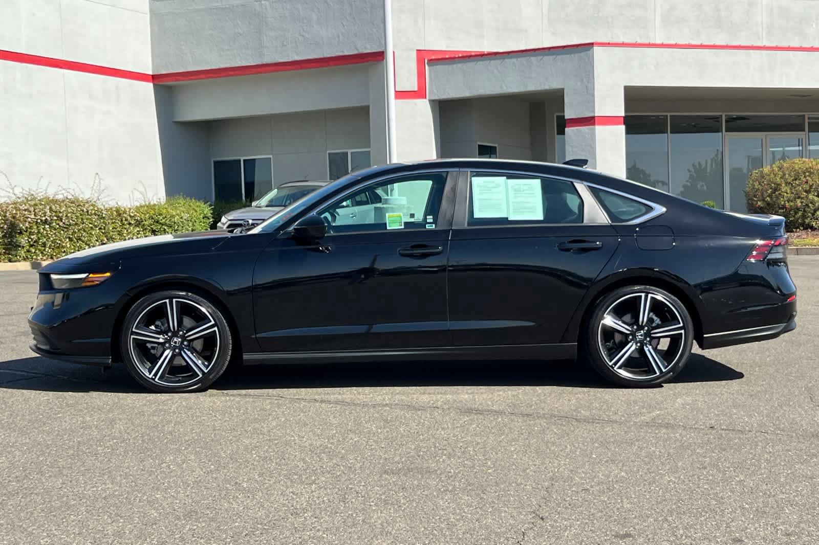 Used 2024 Honda Accord Sport image 9