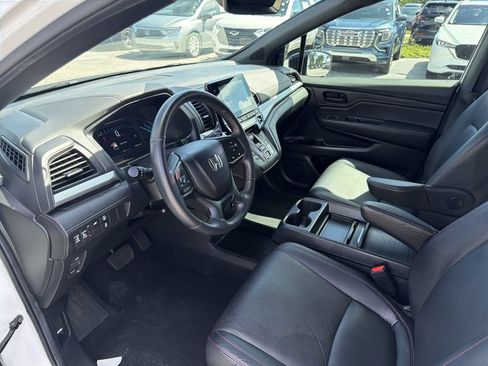 Used 2024 Honda Odyssey Sport image 19