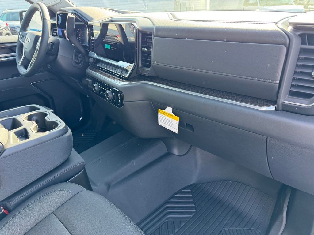 New 2026 Chevrolet Silverado 1500 LT AWD/4WD image 8