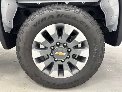 New 2026 Chevrolet Silverado 2500 Custom w/ Custom Value Package AWD/4WD image 36