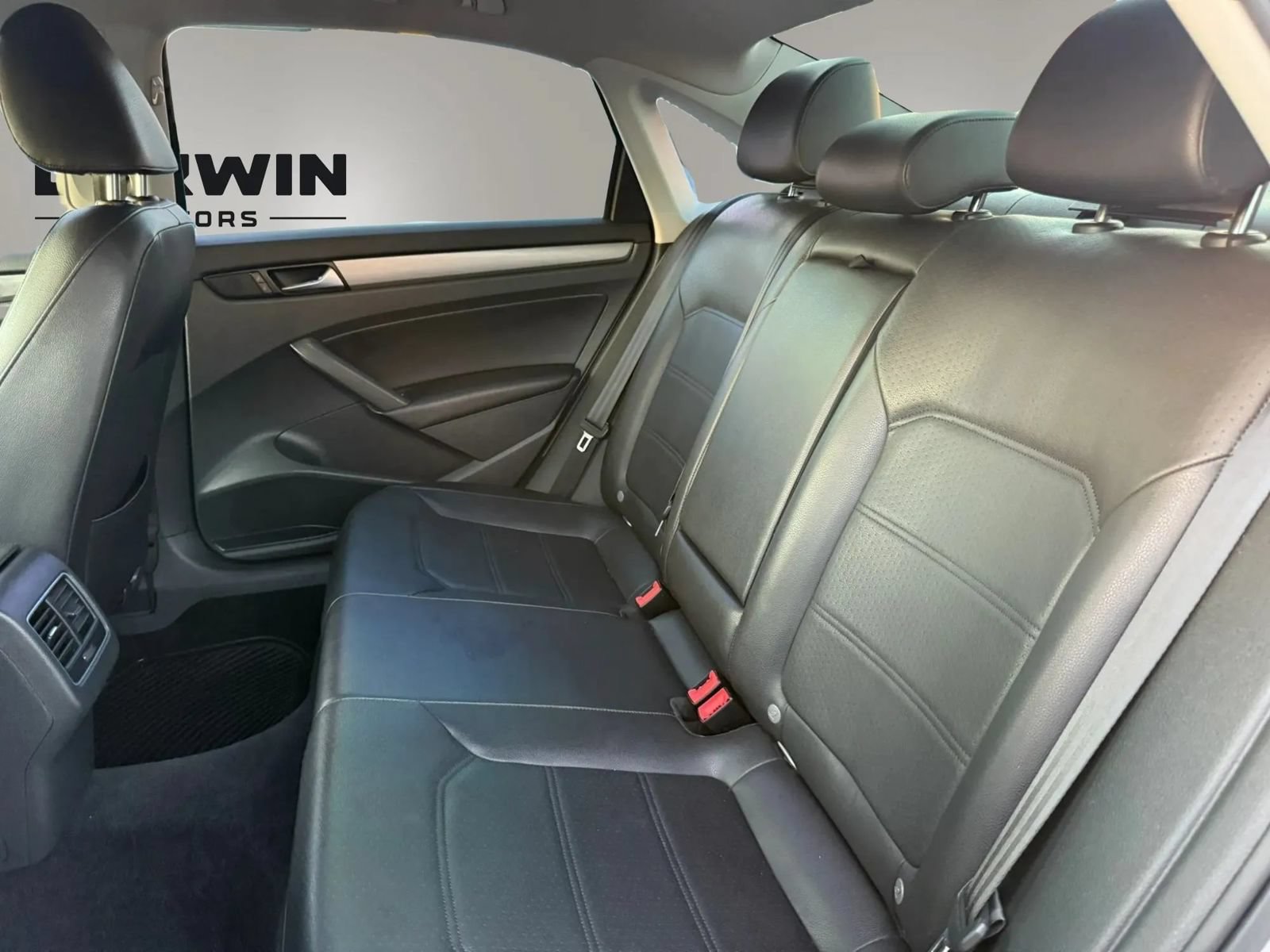 Used 2014 Volkswagen Passat 1.8T SE FWD image 26