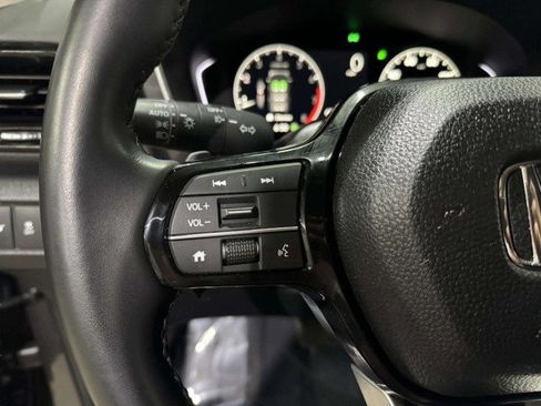 Used 2025 Honda Pilot EX-L image 27