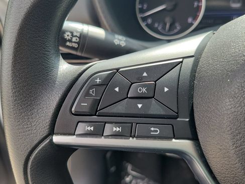 Used 2024 Nissan Sentra SV FWD image 30