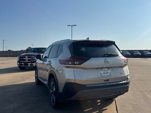 Certified 2021 Nissan Rogue SL FWD image 15