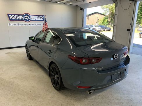 Used 2024 MAZDA MAZDA3 s image 4