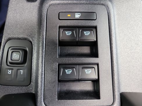 Used 2025 Ford Bronco Badlands AWD/4WD image 17