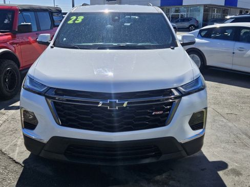 Used 2023 Chevrolet Traverse RS image 4