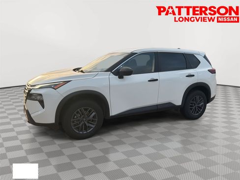 Used 2024 Nissan Rogue S FWD image 4