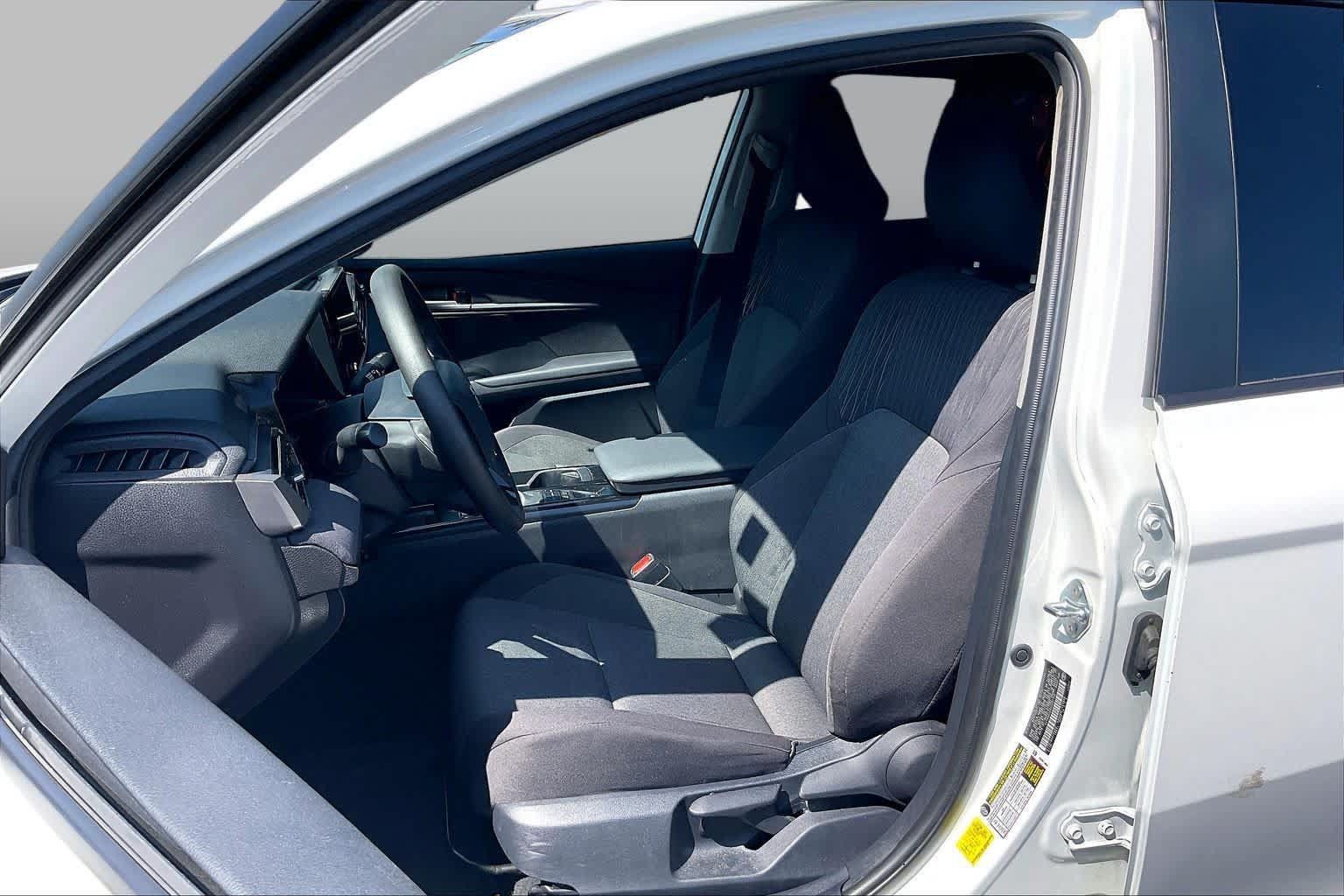 Used 2025 Toyota Camry LE FWD image 7
