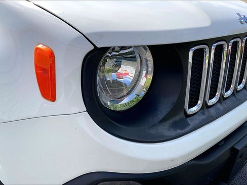 Used 2017 Jeep Renegade Sport w/ Power & Air Group FWD image 24