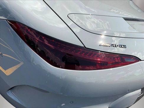 Used 2022 Mercedes-Benz SL 63 AMG 4MATIC image 21