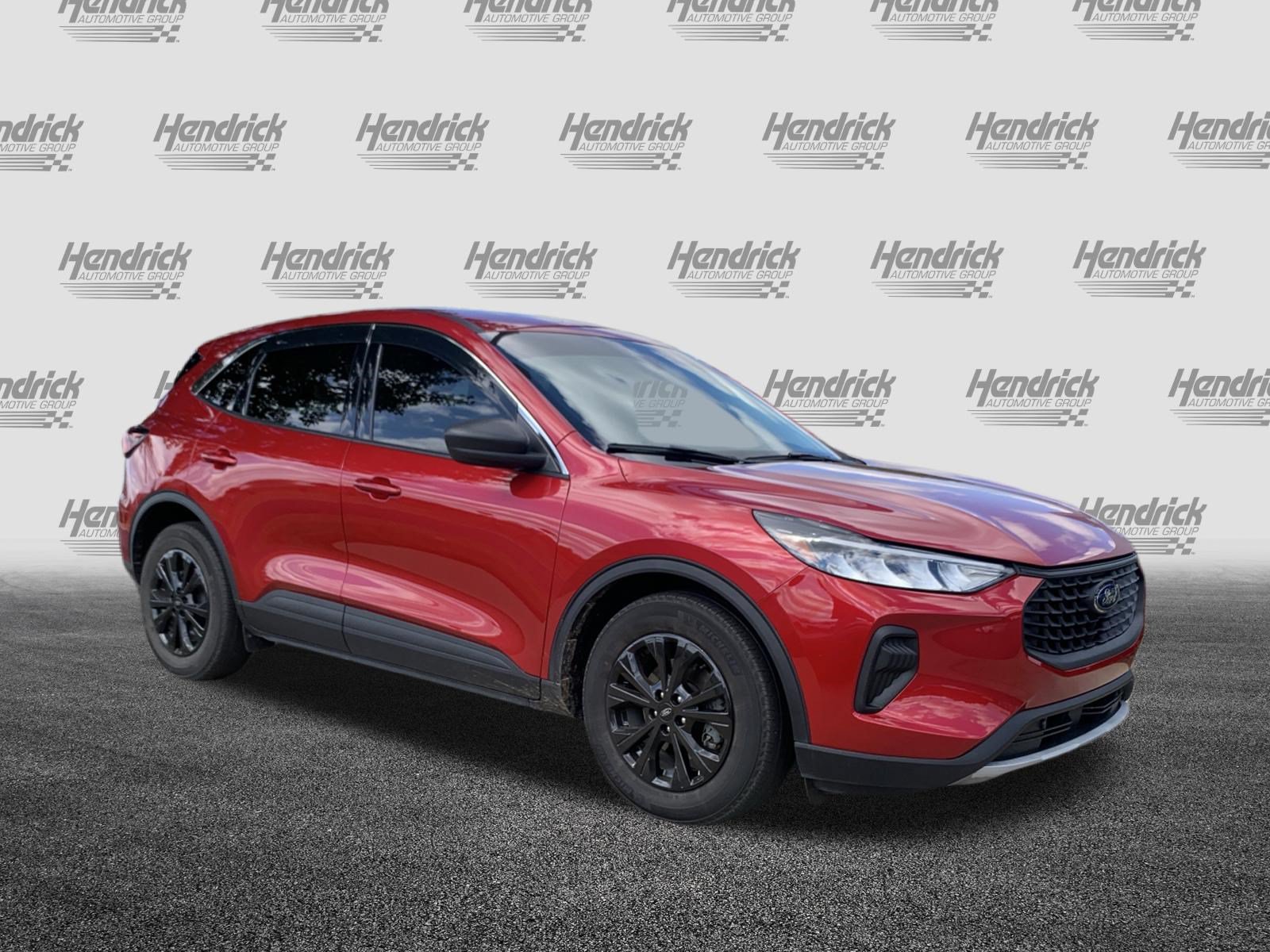 Used 2023 Ford Escape Active FWD image 2