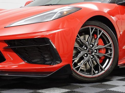 Used 2023 Chevrolet Corvette Stingray Premium Conv w/ Z51 Performance Package image 3