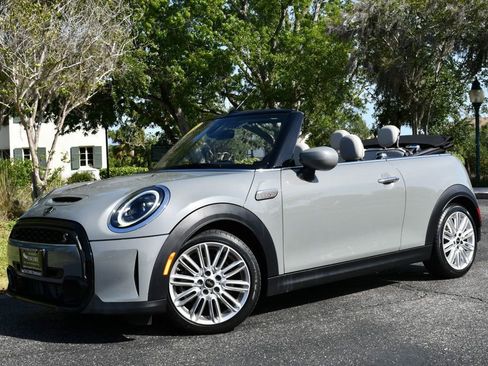 Used 2023 MINI Cooper S w/ Signature Upholstery Package FWD image 23