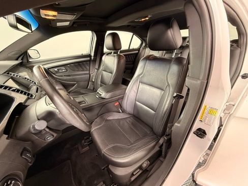 Used 2017 Ford Taurus SEL w/ Equipment Group 201A FWD image 16