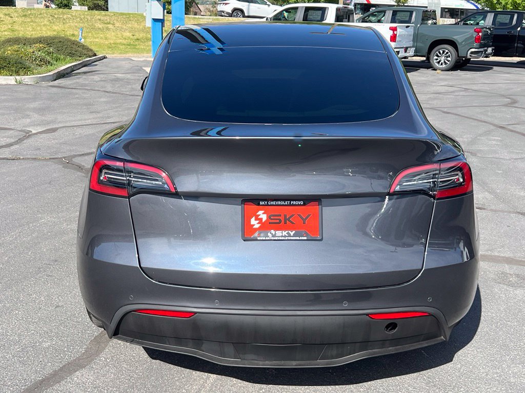 Used 2022 Tesla Model Y Performance AWD/4WD image 9