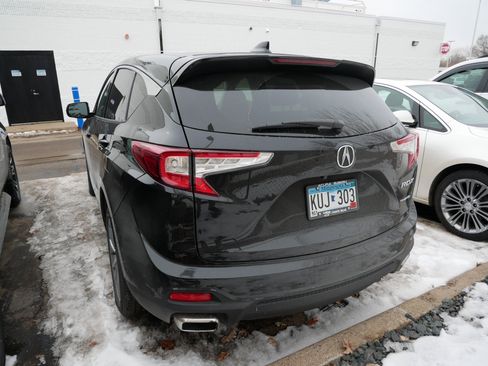 Used 2023 Acura RDX SH-AWD image 4