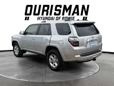 Used 2023 Toyota 4Runner SR5 Premium w/ Moonroof Package image 4