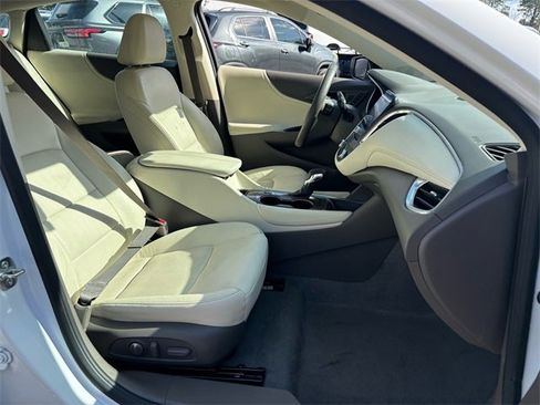 Used 2024 Chevrolet Malibu LT image 26