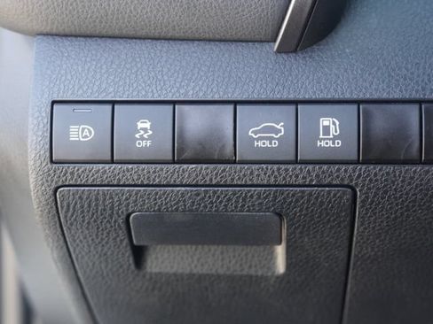 Used 2023 Toyota Camry SE FWD image 18