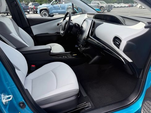 Used 2020 Toyota Prius Prime XLE FWD image 23