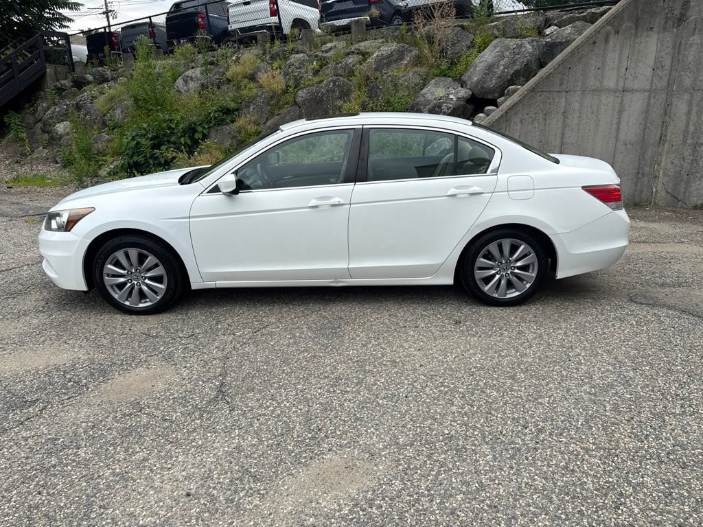 Used 2011 Honda Accord EX image 3