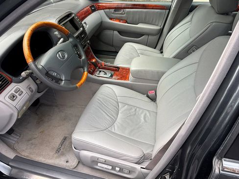 Used 2004 Lexus LS 430 image 17