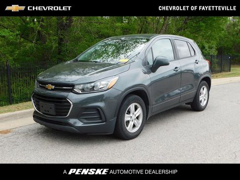Used 2019 Chevrolet Trax LS w/ Tint and Cruise Package image 1