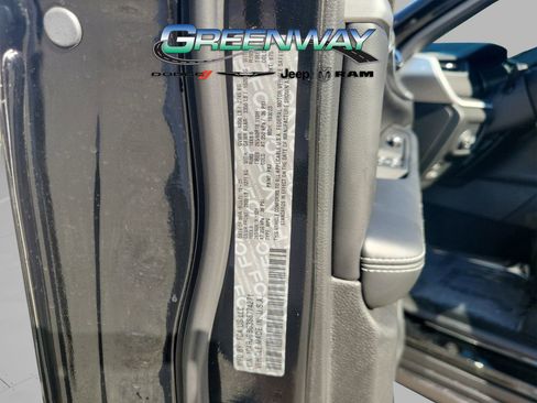 New 2025 Jeep Grand Cherokee Limited RWD image 35