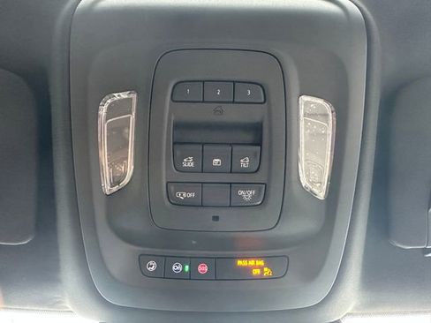 Used 2025 Cadillac CT5 Sport image 20