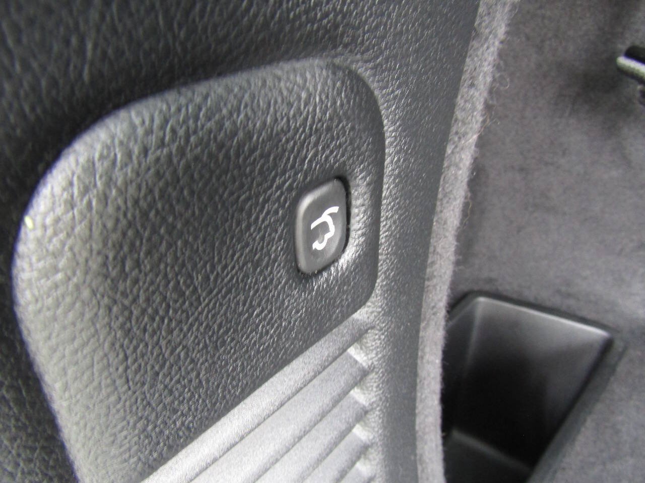 Used 2025 Dodge Durango R/T AWD/4WD image 28