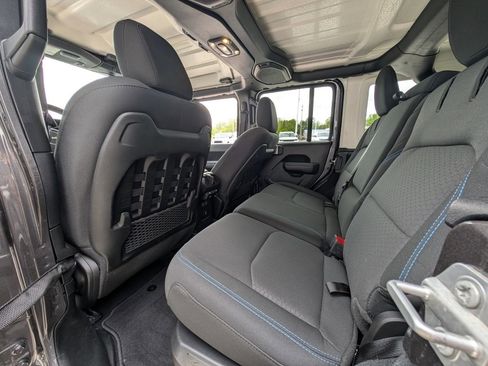 Used 2022 Jeep Wrangler Unlimited Rubicon 4xe w/ Cold Weather Group image 15