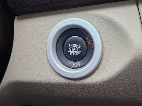 Used 2017 RAM 1500 Laramie w/ Convenience Group AWD/4WD image 33