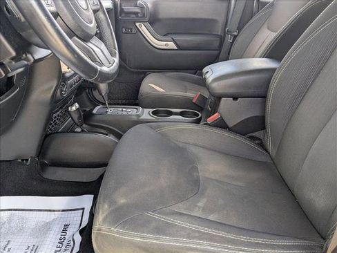 Used 2014 Jeep Wrangler Unlimited Sahara w/ Connectivity Group image 15