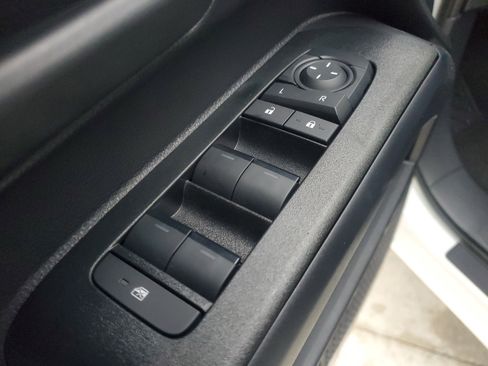 Used 2025 Toyota 4Runner SR5 image 22